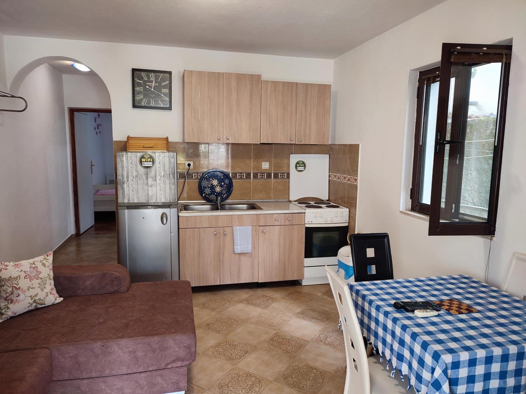 Bay Mola Aparts Kotor Oda fotoğraf